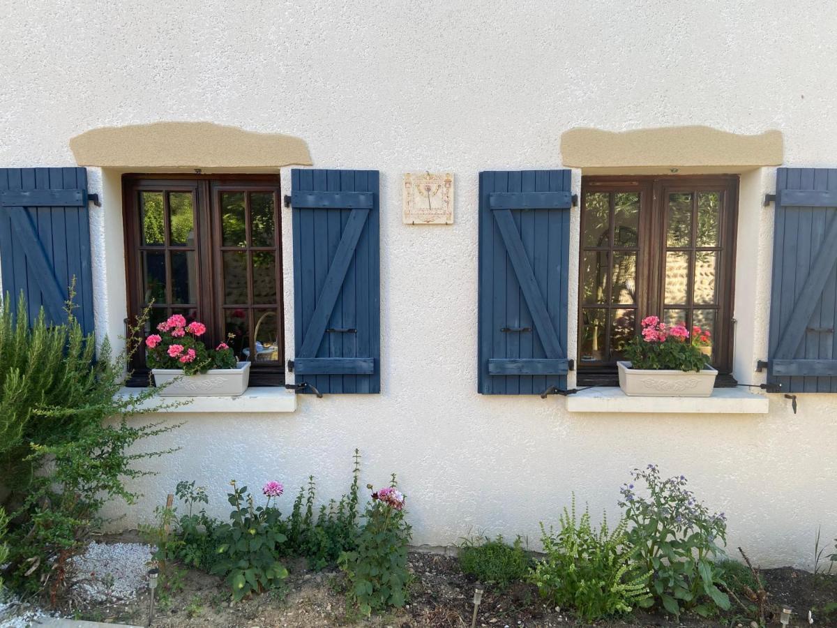 Lens-Lestang Le Regrimet Avec Parking Gratuit Et Prive Bed & Breakfast エクステリア 写真