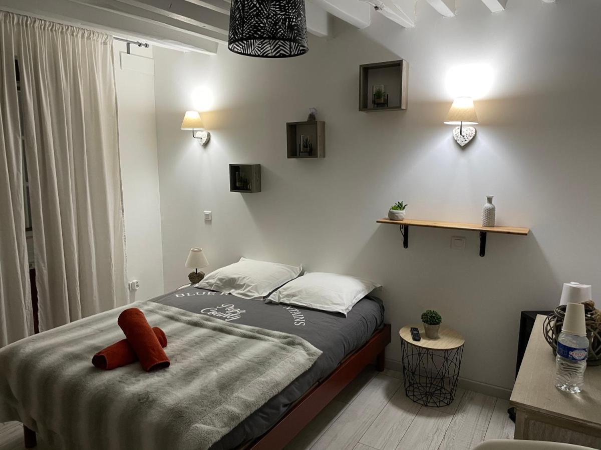 Lens-Lestang Le Regrimet Avec Parking Gratuit Et Prive Bed & Breakfast エクステリア 写真