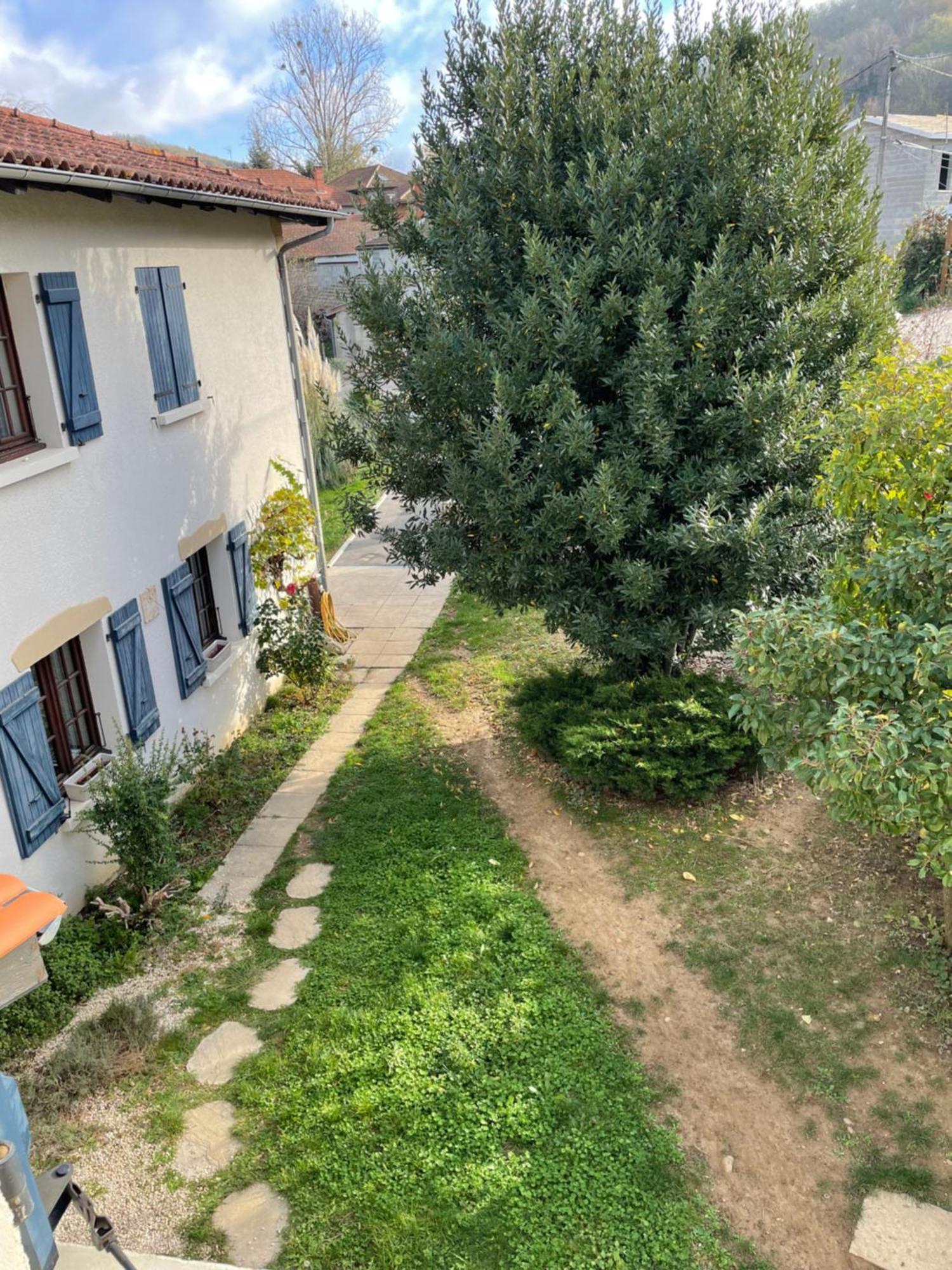 Lens-Lestang Le Regrimet Avec Parking Gratuit Et Prive Bed & Breakfast エクステリア 写真